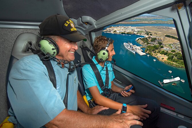 Complete Island Oahu Helicopter Tour - Snorkeling at Hanauma Bay and the Calm Waters of Kailua