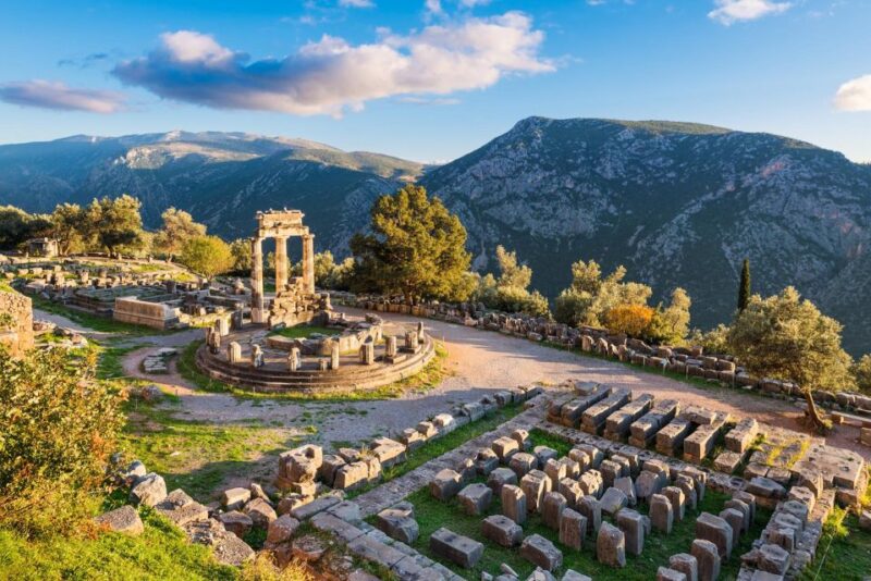 Complete Peloponnese  Delphi Meteora(4 days-3 nights) - Day Three: The Sacred Site of Delphi and Arachova Village