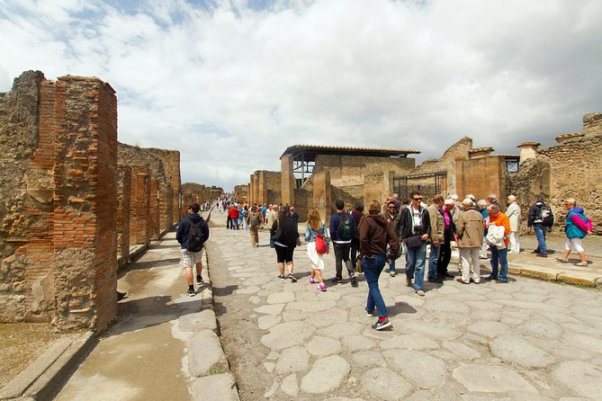 Complete Pompeii Skip the Line Tour with Archaeologist Guide - Pompeii with a Knowledgeable Archaeologist: An Authentic Experience