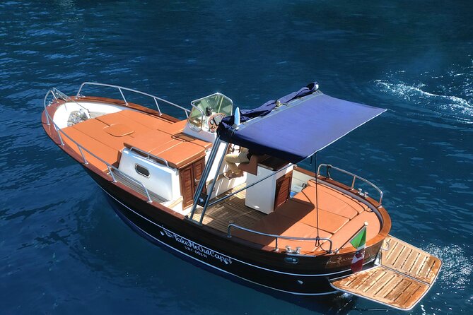 complete tour of the island of Capri by private boat - Comfortable Boats and Essential Amenities