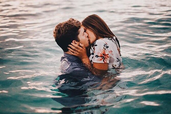 Conceptual and Surreal Wave Photography on Kauai - Reviews Highlight Expert Photography and Creative Sessions