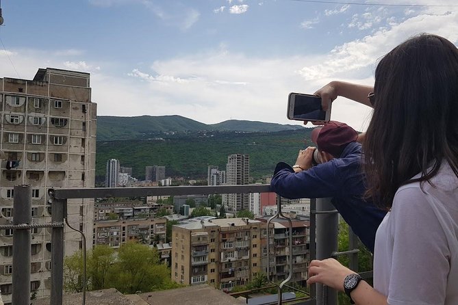 Concrete Giants Tour - The Significance of the Chronicles of Georgia Monument