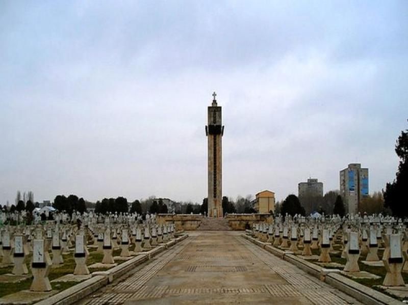 Constanta: Full Day Tour from Bucharest to the Black Sea - Practical Details: Group Size, Guides, and Accessibility