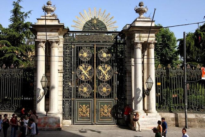 Contemporary Art Walk: Istiklal Street, Modern Art Museums - Starting Point at the Pera Museum