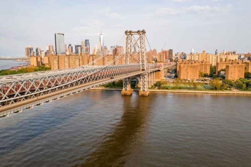 Contrasts of New York Tour - Experience the Full Spectrum of New York City in Just 4 Hours