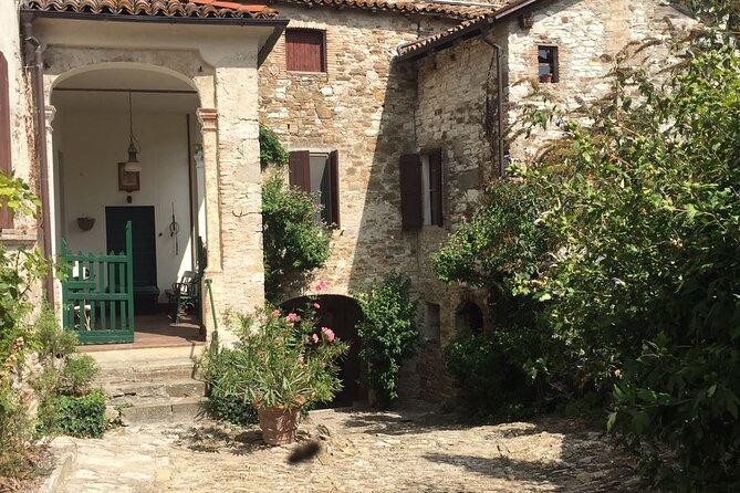 Cooking Class and Dinner in 17th Century Villa at Parma - Practical Details: Meeting Point and Group Size