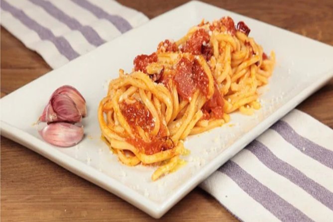 Cooking Class and Tuscan tradition in Montepulciano - Savoring a Tuscan Meal with Local Wines