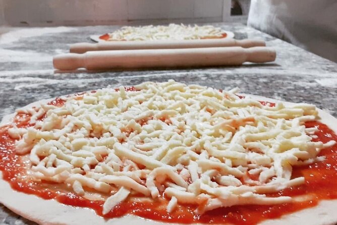 Cooking Class in the Heart of Rome: Pizza and Tiramisu Making - Enjoy Your Homemade Meal with Local Drinks