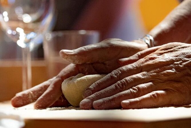 Cooking class Private tour in Rome - The Roman Family Hosts and Their Warm Welcome