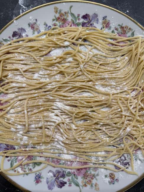 Cooking class Ravioli e Spaghetti, Pasta Lab e cena a Roma - Discover Authentic Roman Pasta in a 4-Hour Cooking Class