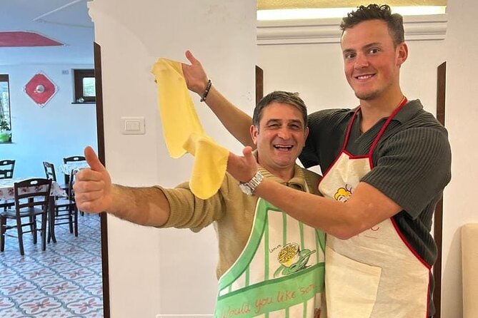 Cooking class with Pasta, mozzarella and Tiramisu with wine - Key Points