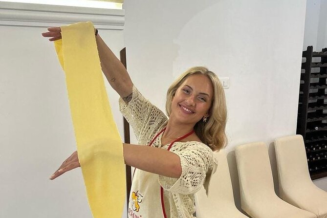 Cooking class with Pasta, mozzarella and Tiramisu with wine - Tasting and Drinking: Enjoying Your Creations with Local Wine