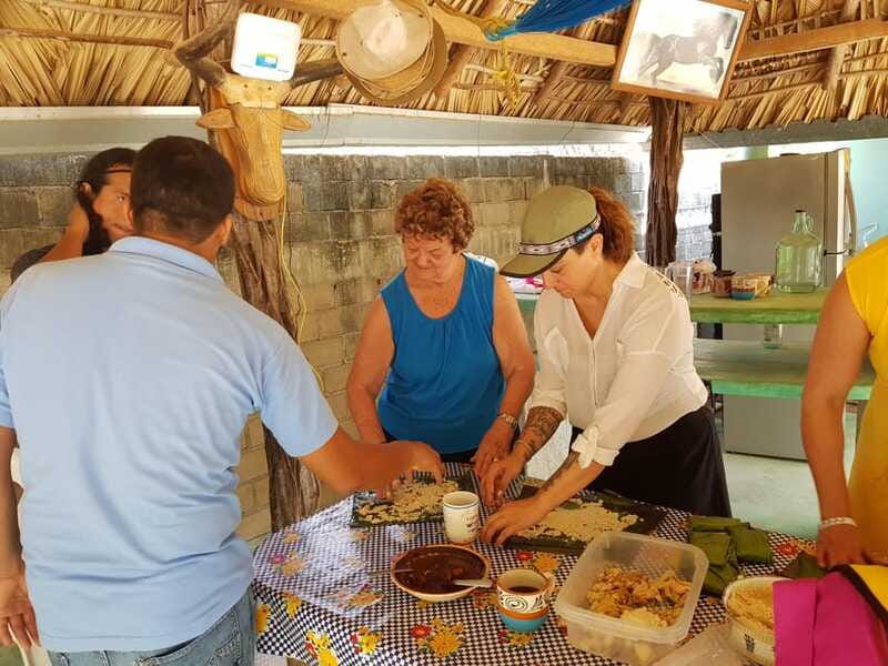 Cooking classes in Puerto Escondido (Learn how to cook Mole de Oaxaca). - The Experience Provider: Certified Guides