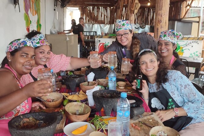 Cooking classes + margaritas and mezcal tasting - Key Points