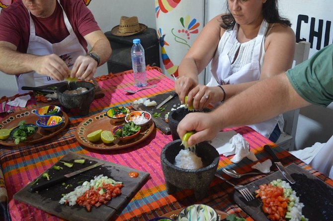 Cooking classes + margaritas and mezcal tasting - The Atmosphere and Hospitality