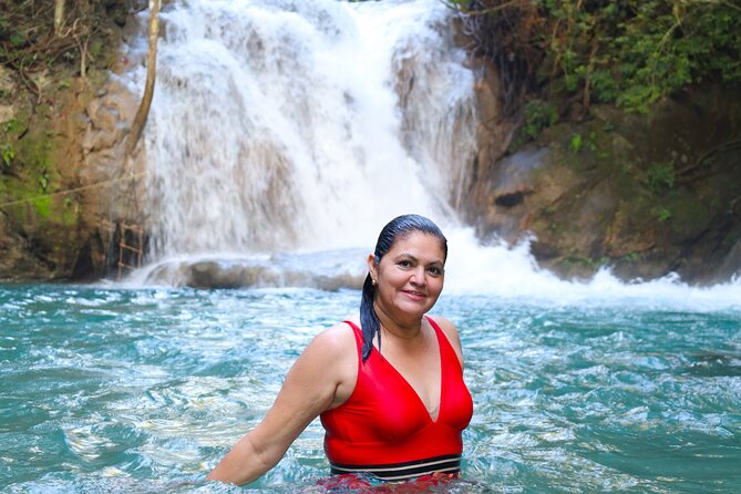 "Copalitilla" Waterfalls from Huatulco - Hiking to the Copalitilla Waterfalls