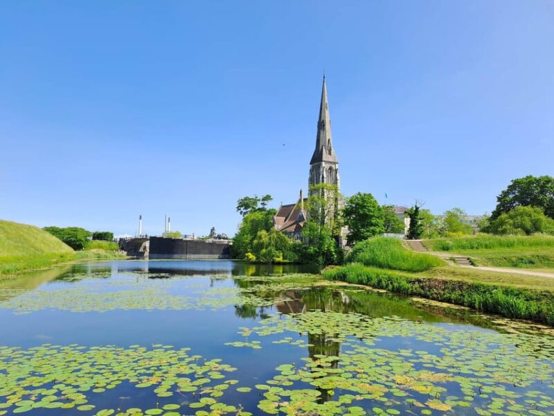 Copenhagen: 2,5-Hour 'Must See' Bike Tour with a Local Guide - Key Points