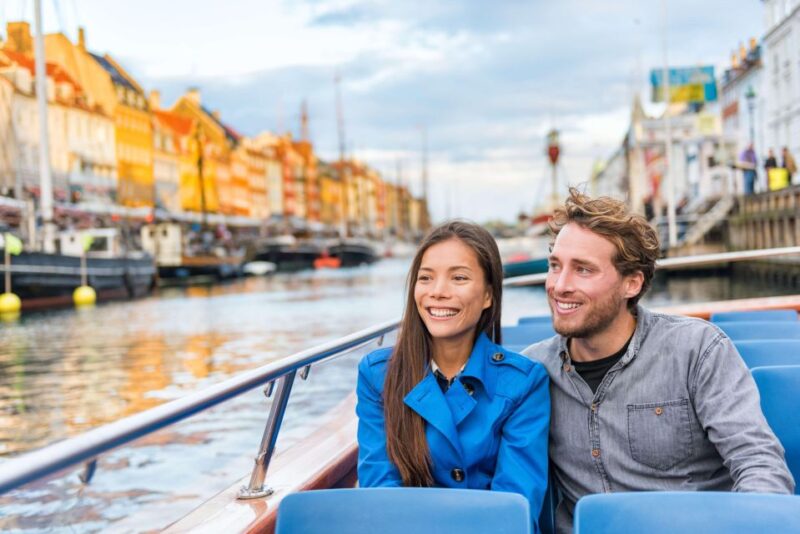 Copenhagen: Canal Boat Cruise & Old Town/Nyhavn Walking Tour - Explore Copenhagen’s Historic Old Town and Nyhavn in Comfort