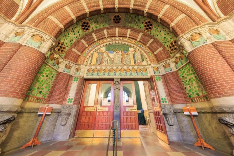 Copenhagen: Canal Boat Cruise & Old Town/Nyhavn Walking Tour - What’s Included and What’s Not