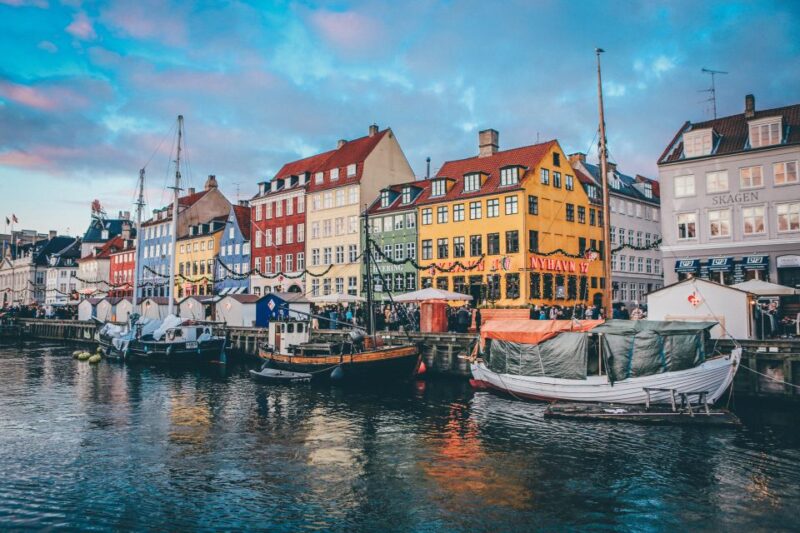 Copenhagen: Capture the most Photogenic Spots with a Local - Personalised Recommendations for Food and Drink Spots