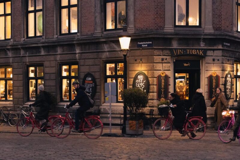Copenhagen: Christmas Bike Tour with a local Guide - Key Points
