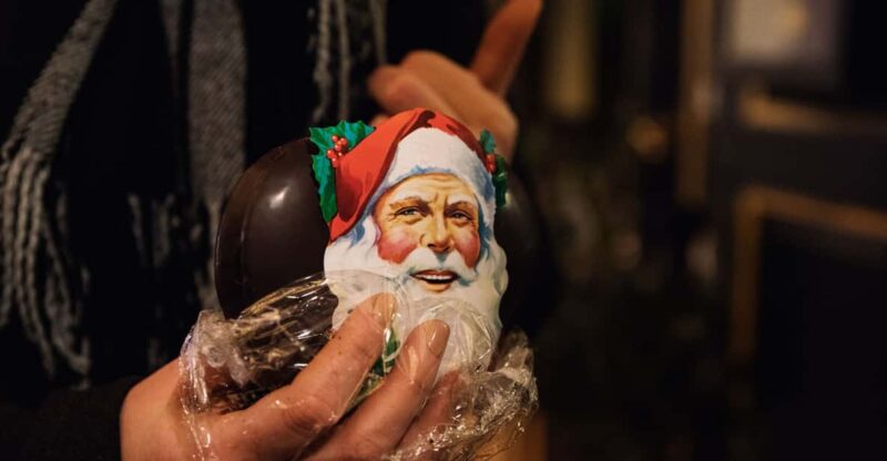 Copenhagen: Christmas Walking Tour with Treats and Drinks - Sampling Traditional Danish Christmas Treats