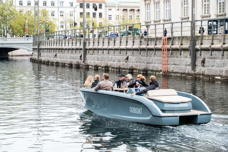Copenhagen: Electric Boat Canal Tour with Guide - Why Small Groups and Personal Guidance Matter