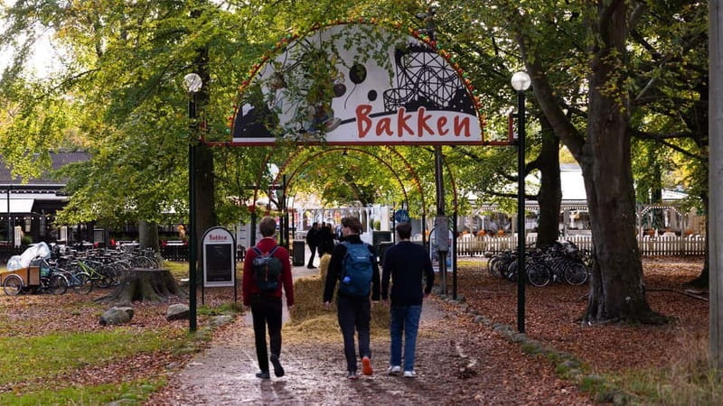 Copenhagen: Guided Tour Deer Park in Klampenborg - What Sets This Tour Apart from Similar Offers