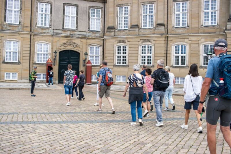 Copenhagen: Highlights 3 Hour Bike Tour with a Local Guide - Customer Experience and Popularity