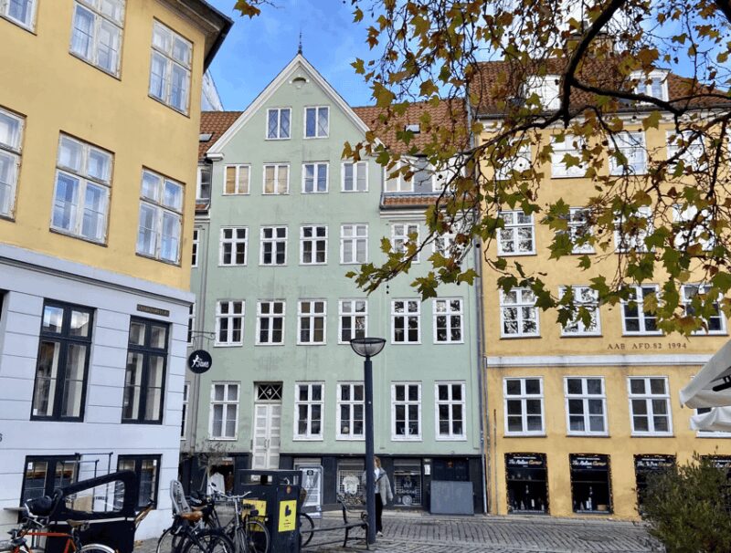 Copenhagen: Hygge & Highlights Walking Tour with Local Guide - The Pedestrian Paradise of Strøget