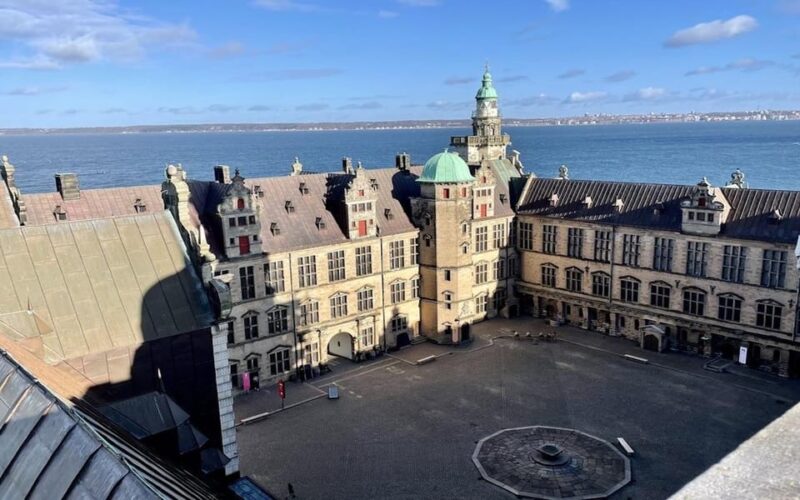 Copenhagen: Kronborg Castle Tour in Spanish - Starting Point and Logistics