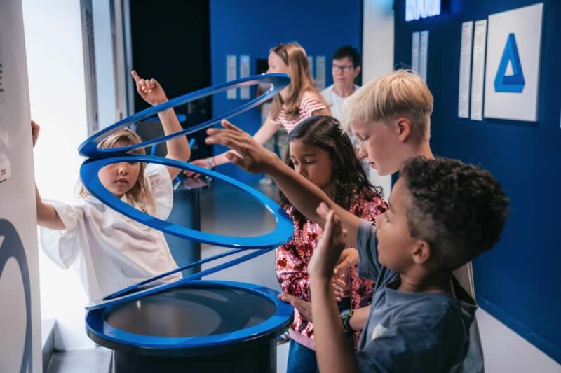 Copenhagen: Museum of Illusions Entry Ticket - Discover Holograms and Brain-Teasing Puzzles