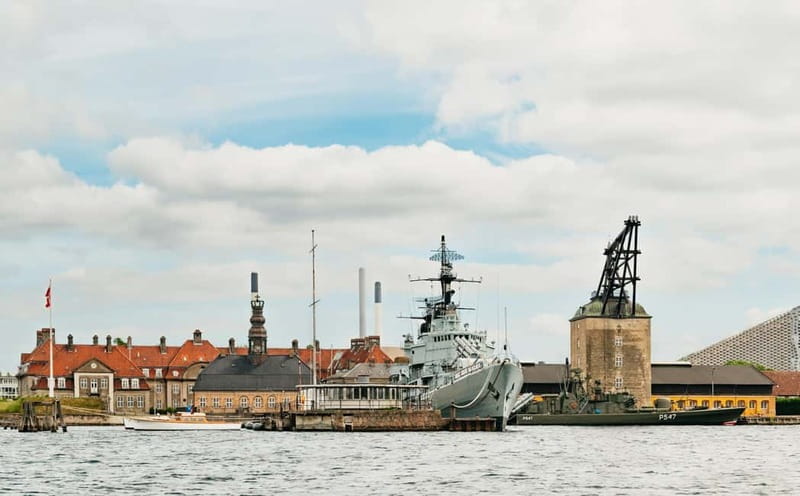 Copenhagen: Old Canals and Hidden Gems Social Boat Tour - Timing, Pacing, and Group Size