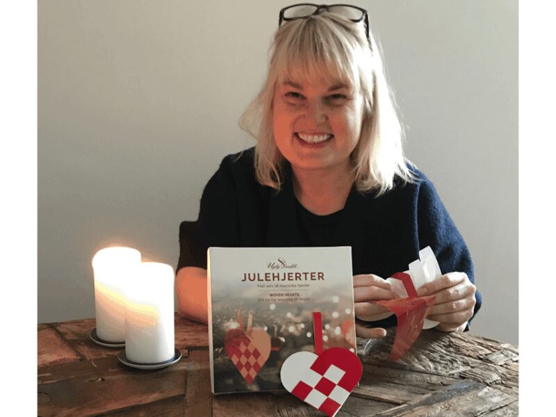 Copenhagen: Paper Hearts Weaving Activity - A Unique Cultural Experience in Copenhagen: Weaving Paper Hearts at Ugly Duckli