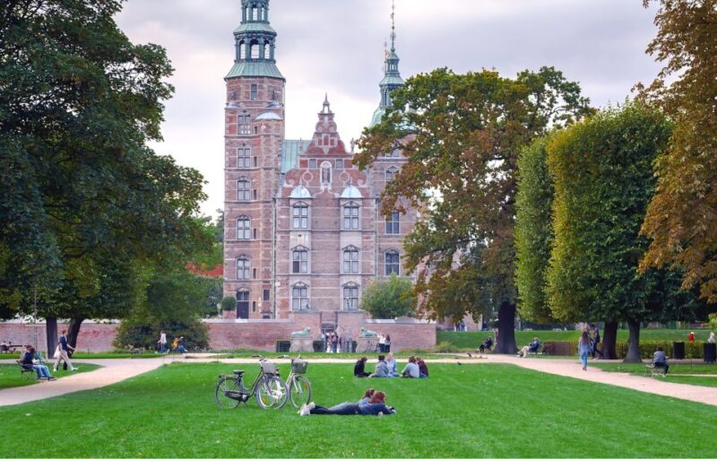 Copenhagen: Private Full-Day City Tour - Nyhavn, Rosenborg Castle, and the Marble Church