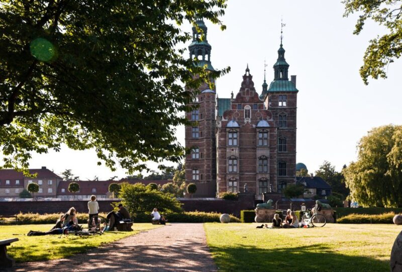Copenhagen: Private Guided Walking Tour of Rosenborg Castle - Explore Rosenborg Castle with a Private Guide in Copenhagen