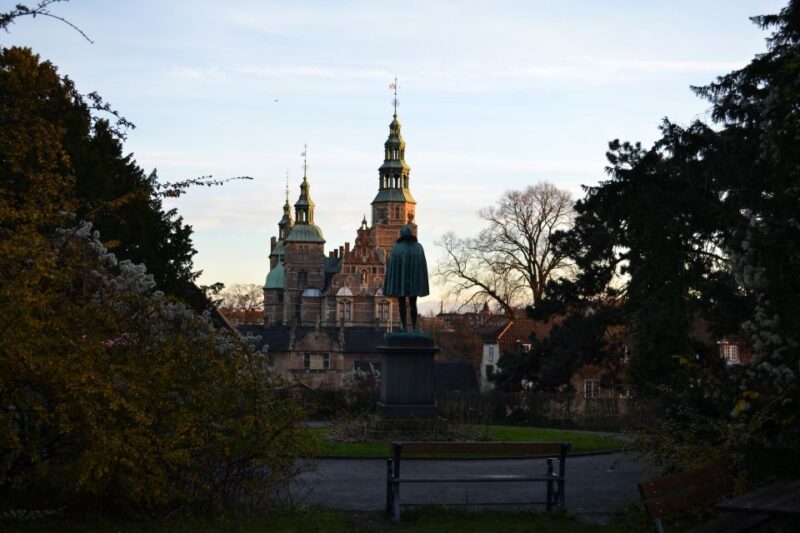 Copenhagen: Private Guided Walking Tour of Rosenborg Castle - Location and Meeting Details in Copenhagens City Center
