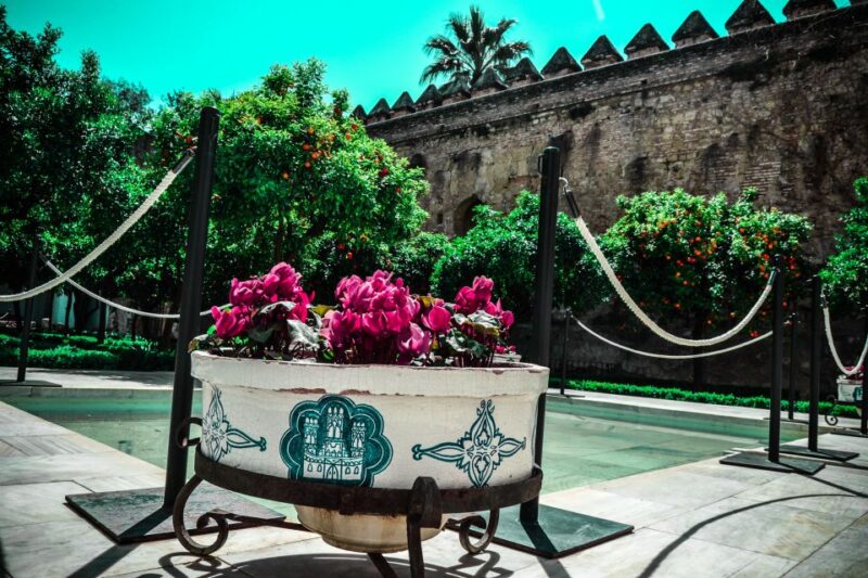 Cordoba: Alcázar de los Reyes Cristianos 1-Hour Guided Tour - Why This Tour Stands Out