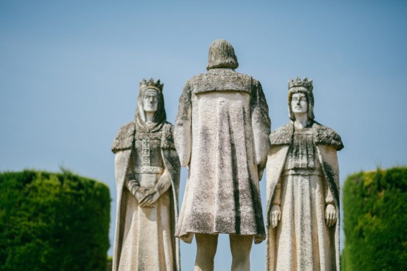 Cordoba: Alcazar of Christian Monarchs 1Hour Guided Tour - Visiting the Arab-Style Baths of Doña Leonor de Guzman