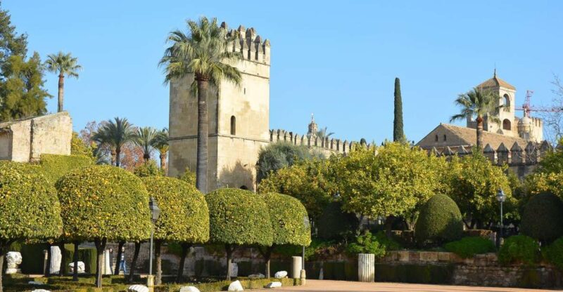 Cordóba: Gardens & Fortress of Catholic Monarchs Guided Tour - Explore Córdoba’s Iconic Fortress and Gardens with a Guided Tour