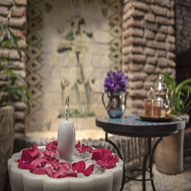 Córdoba: Hammam Al Ándalus Entry Ticket w/Optional Massage - The Facilitys Atmosphere and Staff