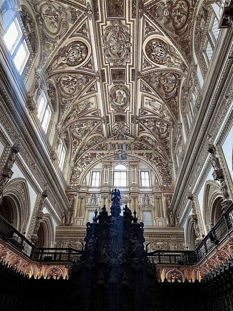 Córdoba: Mosque-Cathedral Guided Tour - Discover Córdoba’s Mosque-Cathedral with a Skilled Guide