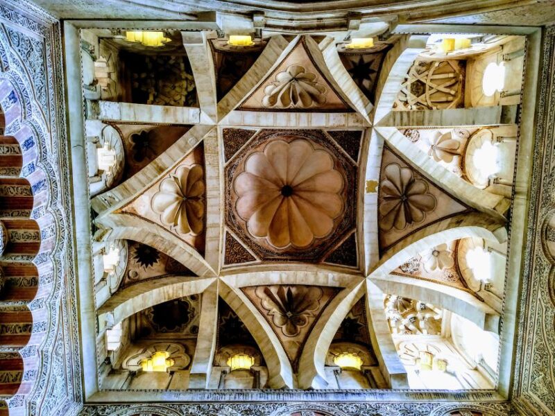 Córdoba: Mosque-Cathedral Guided Tour - The Experience of the Expert Guide