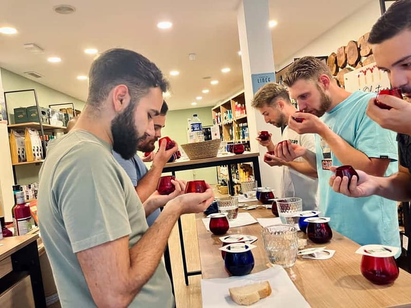 Córdoba: Olive Oil Tasting Experience - Tasting a Range of Olive Oils and Detecting Positives