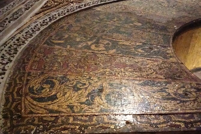 Cordoba tour Mosque-Cathedral & Jewish Quarter, max. 8 people - The Expert Guide: Knowledge and Approach