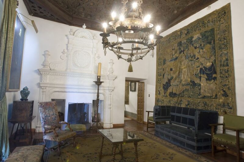 Córdoba: Viana Palace Gardens and Patios Entry Ticket - Comparing with Other Córdoba Experiences