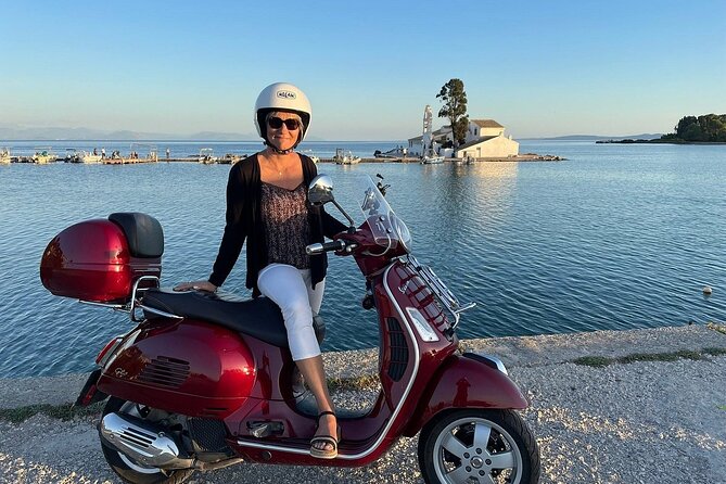 Corfu 300cc Vespa Scooter Rental - Effortless Maneuvering with Automatic Transmission