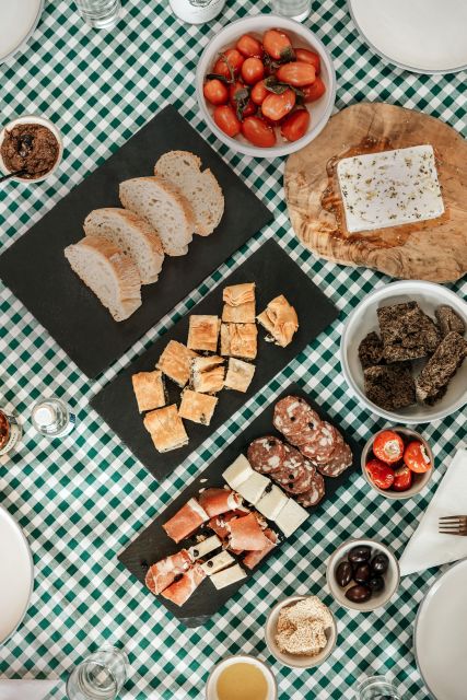 Corfu: Greek Meze Tasting - Drinks Included: Sampling Greek Alcoholic Beverages