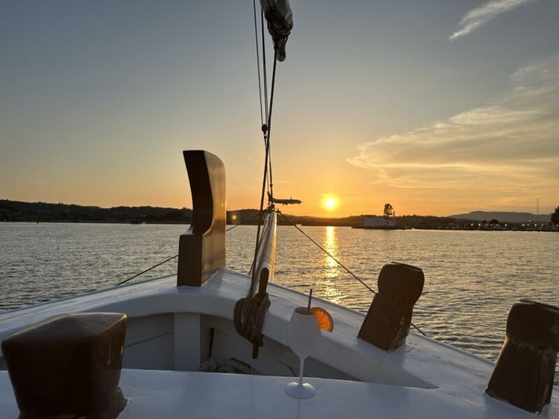Corfu: Sunset Cruise on Classic Boat with Cocktails & Snacks - The Route: From Corfu Old Town to Pontikonisi and the Fortress