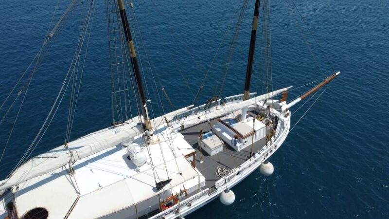 Corfu: Sunset Cruise on Classic Boat with Cocktails & Snacks - The Sunset: An Unmissable Visual Spectacle